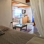 Sandra Studio