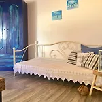 Sandra Studio